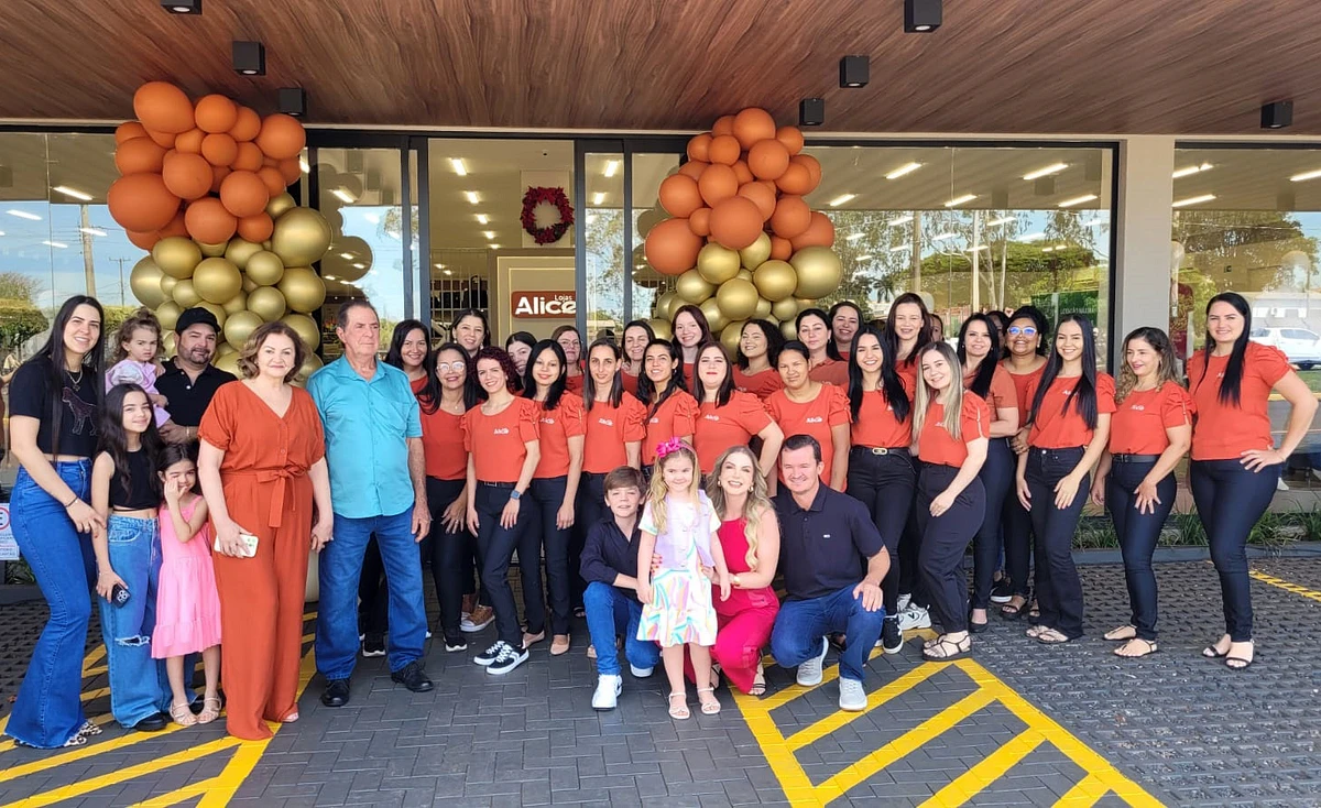 Com emoção e agradecimentos, Lojas Alice marca reinauguração em São ...